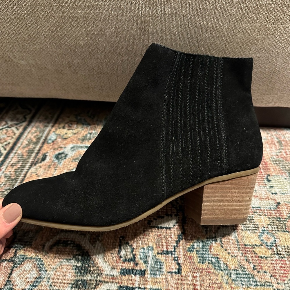 Black over ankle boot.